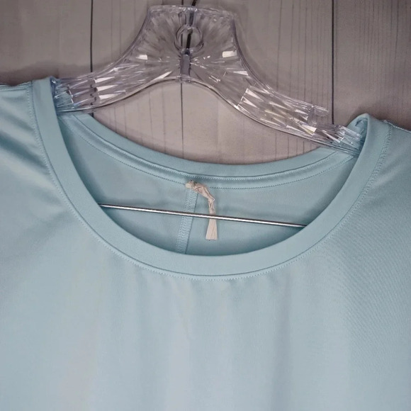 Under Armour shirt with mesh back - Picture 2 of 5